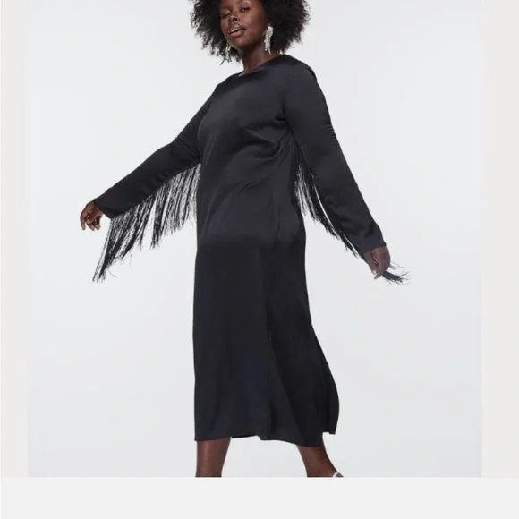 ✂️ H&M Black Long Sleeve Fringe Dress - Picture 10 of 11